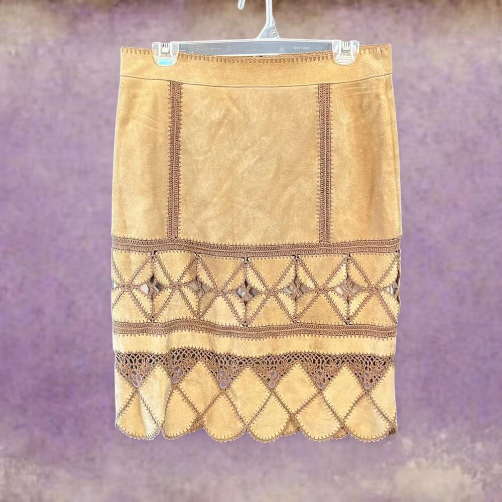 Elie Tahari tan 100% leather suede skirt